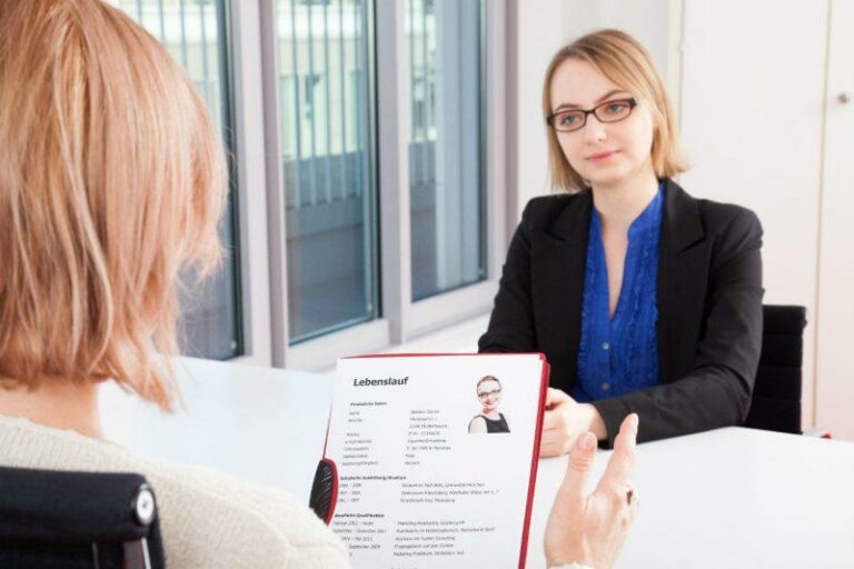 Fresh Graduate? Inilah Tips Supaya Kamu Cepat Mendapat Pekerjaan - JakartaKerja